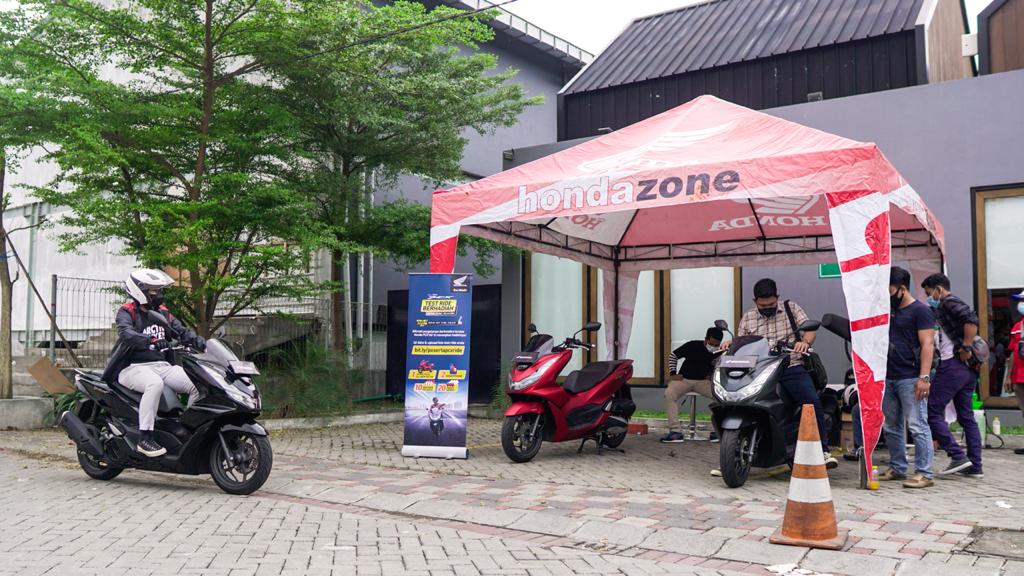 Enak Banget Test Ride Motor All New Honda PCX Berhadiah Motor